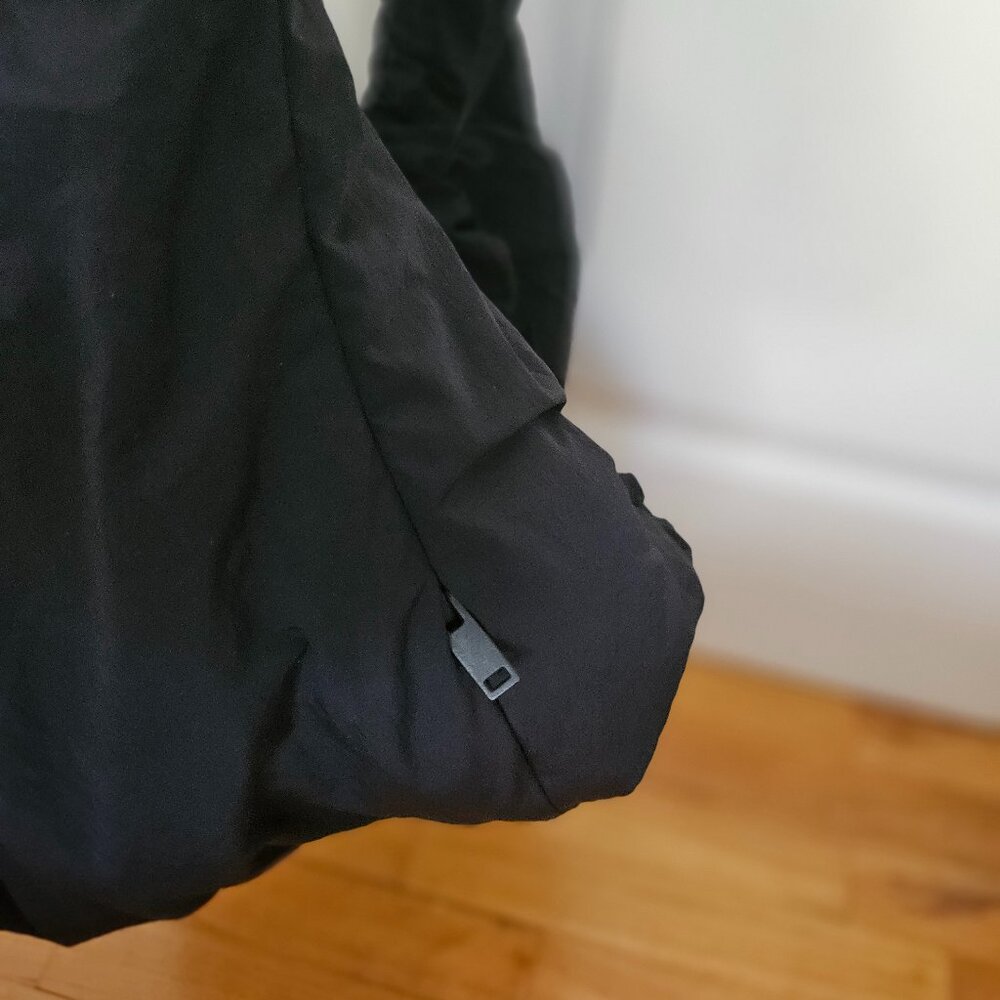 COS Elegant Black Crossbody Bag - Picture 8 of 8